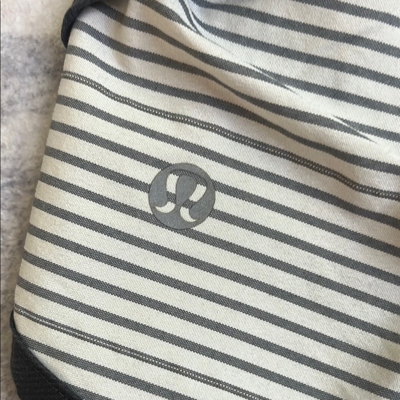 Lululemon Athletica Black and White Athletic Shorts with Relaxed Fit - Picture 3 of 6